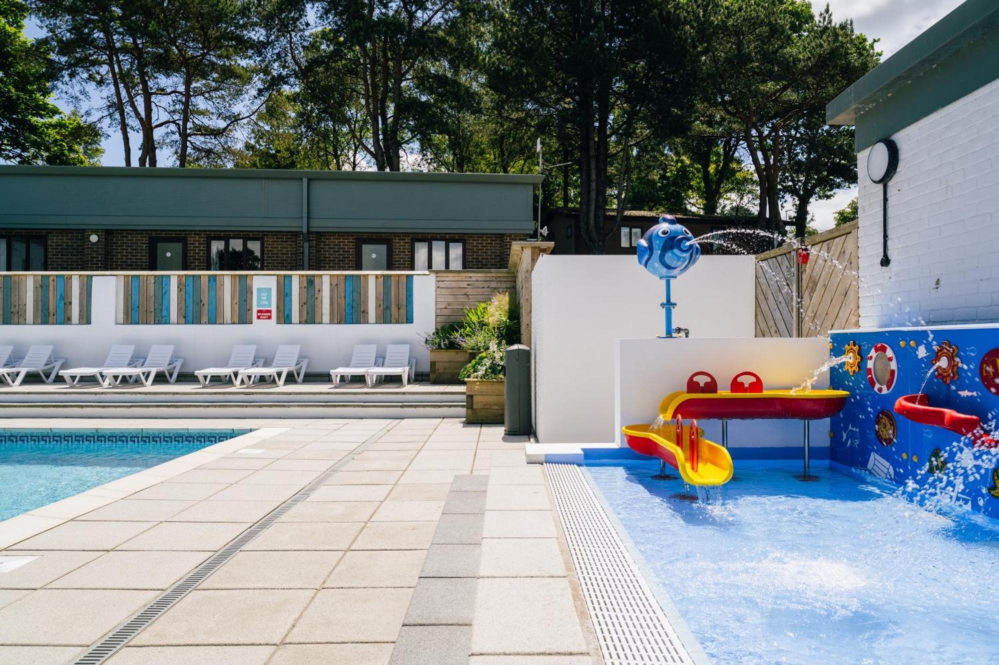 Newlands Holidays Bridport Extérieur photo
