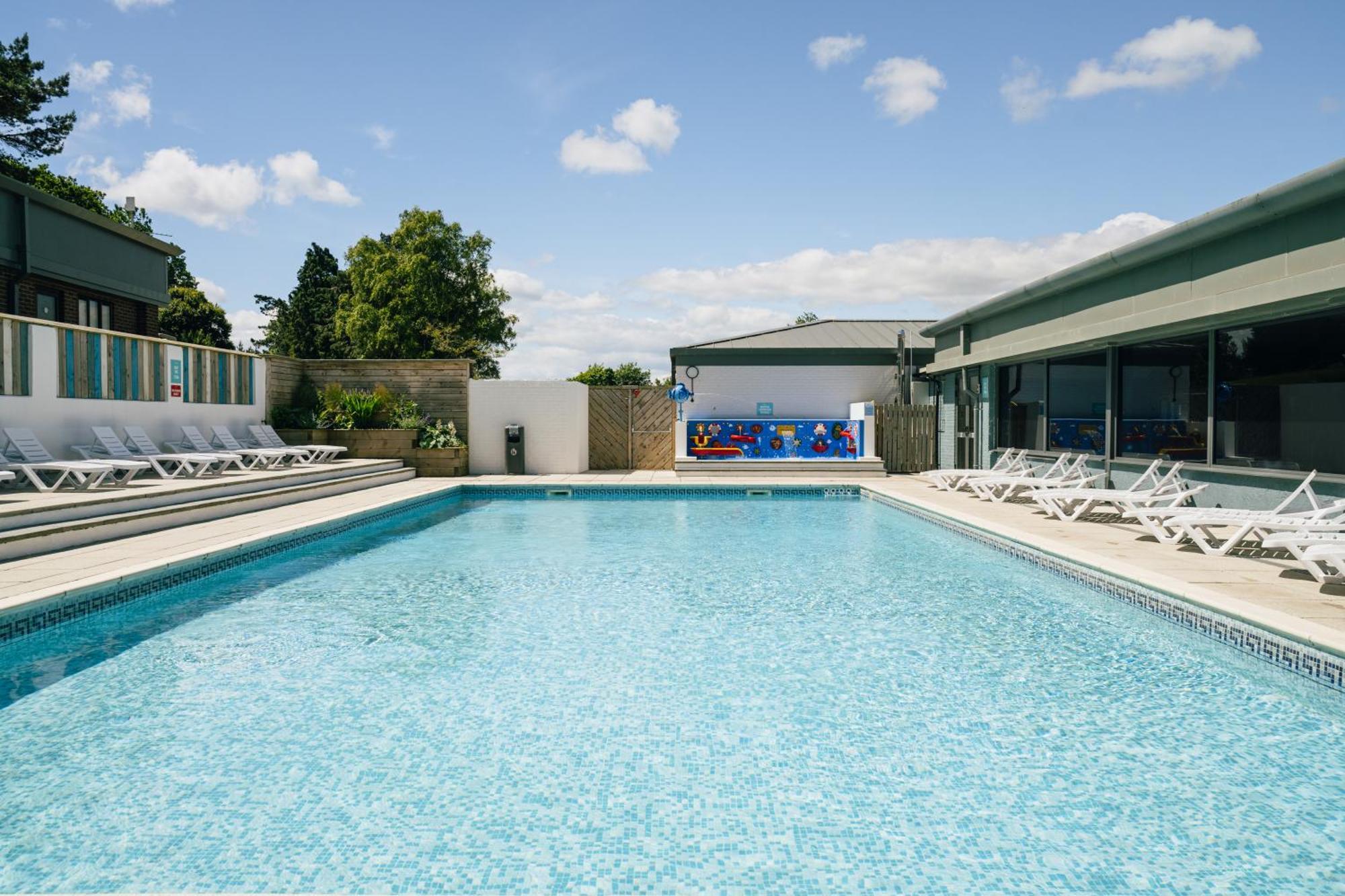 Newlands Holidays Bridport Extérieur photo