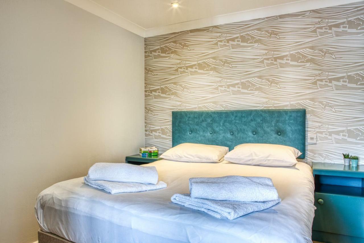 Newlands Holidays Bridport Extérieur photo
