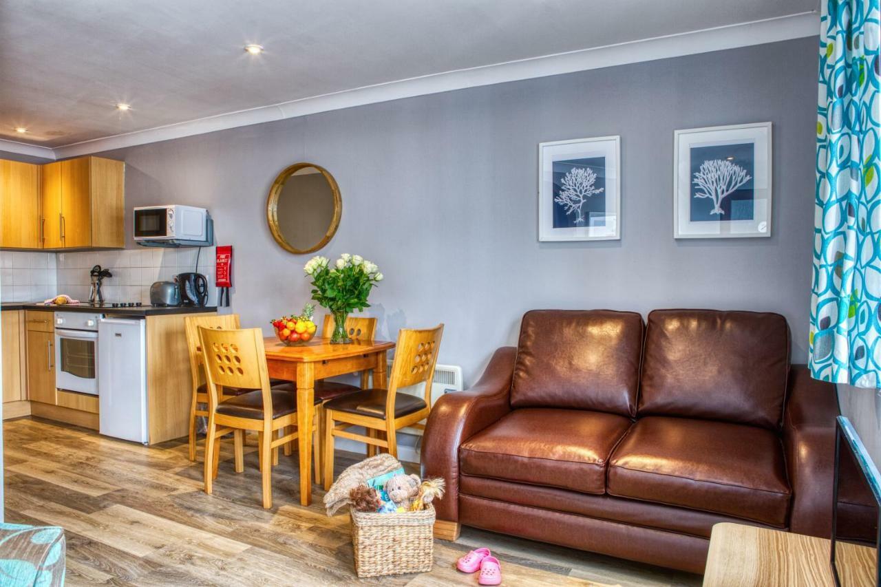 Newlands Holidays Bridport Extérieur photo
